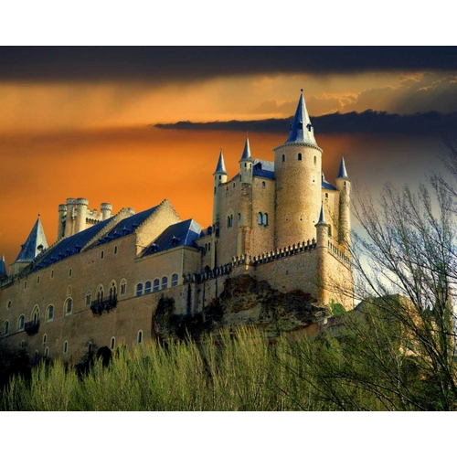 Europe, Spain, Segovia Alcazar castle at sunset